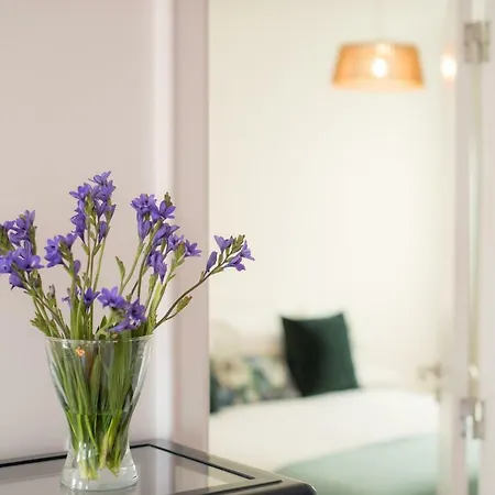 Praca Amarela By Heart Of