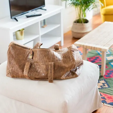 Praca Amarela By Heart Of *