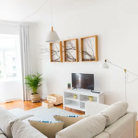 Praca Amarela By Heart Of فونشال