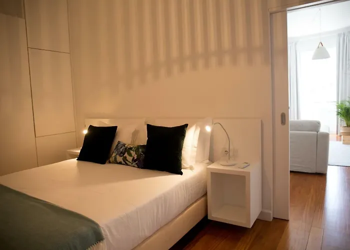 Praca Amarela By Heart Of Apartment *