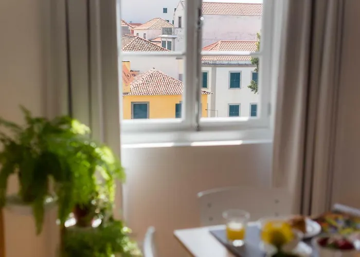 Praca Amarela By Heart Of