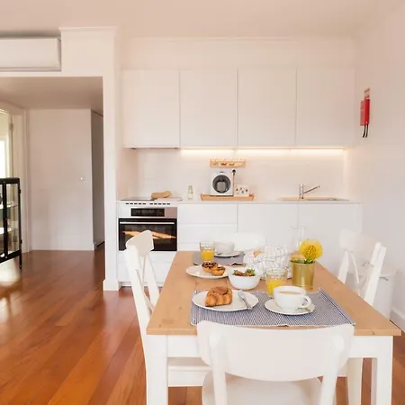 Praca Amarela By Heart Of