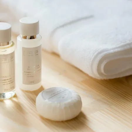 Praca Amarela By Heart Of *