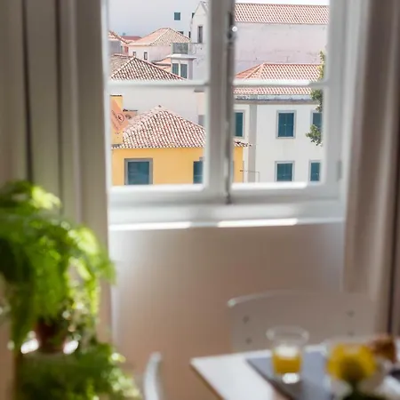 Praca Amarela By Heart Of