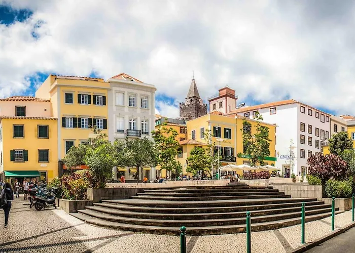 Praca Amarela By Heart Of Apartament Funchal (Madeira)