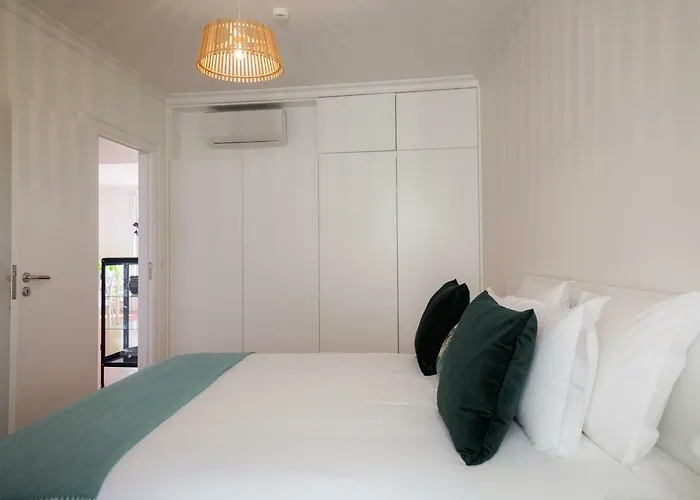 Praca Amarela By Heart Of Apartament