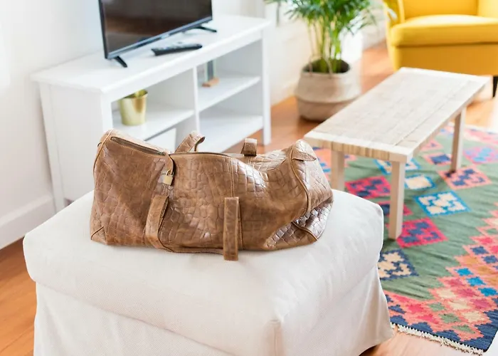 Praca Amarela By Heart Of *